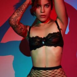 Fantezi Arayan İzmir Escort Bayan